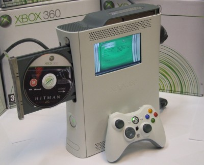 http://xboxfreedom.com/wp-content/uploads/2010/04/xbox-360-mod-with-mini-lcd.jpg
